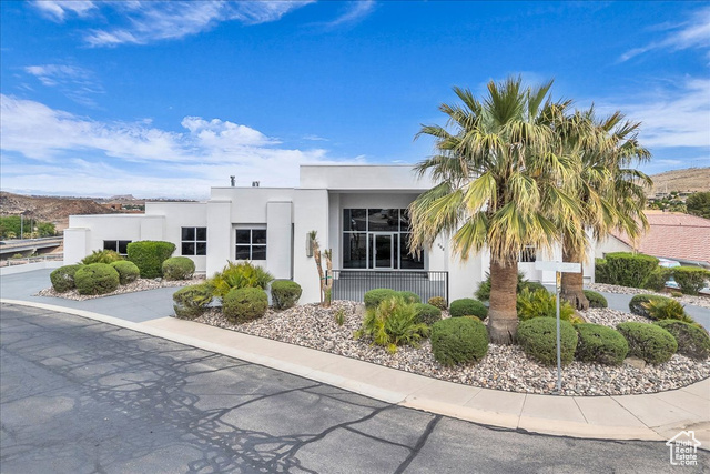 Photo 38 for MLS #2079599 at 668 Lava Pointe Dr