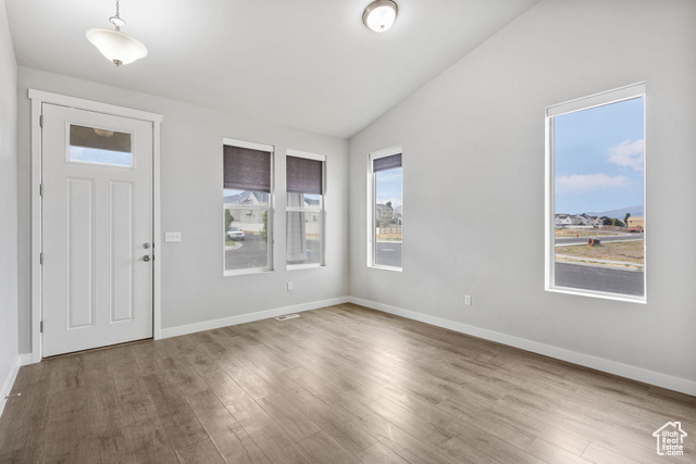 Photo 6 for MLS #2079624 at 312 W Sapphire Dr