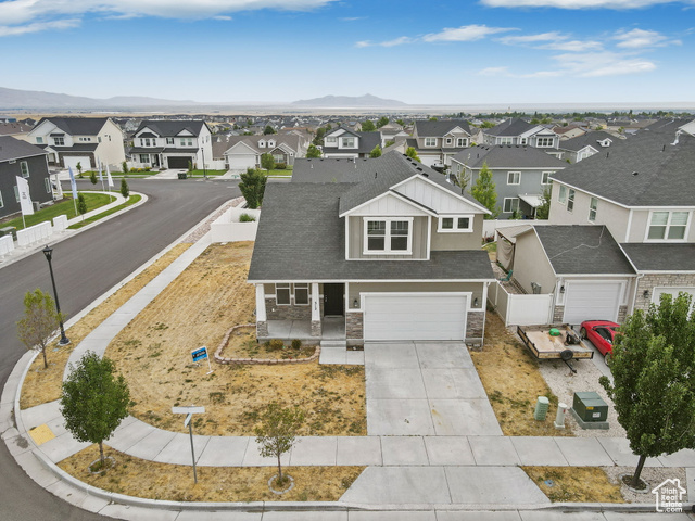 Photo 3 for MLS #2079624 at 312 W Sapphire Dr
