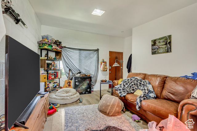 Photo 9 for MLS #2079755 at 1021 W 100 North