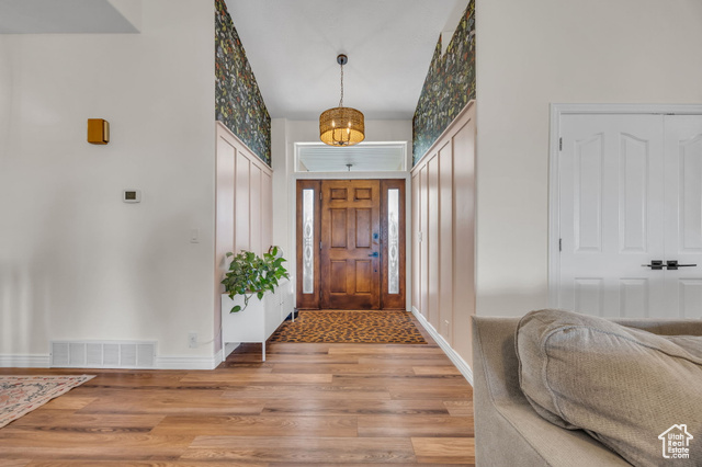 Photo 6 for MLS #2079829 at 1563 Bryan Rd