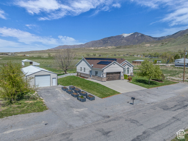 Photo 34 for MLS #2079829 at 1563 Bryan Rd