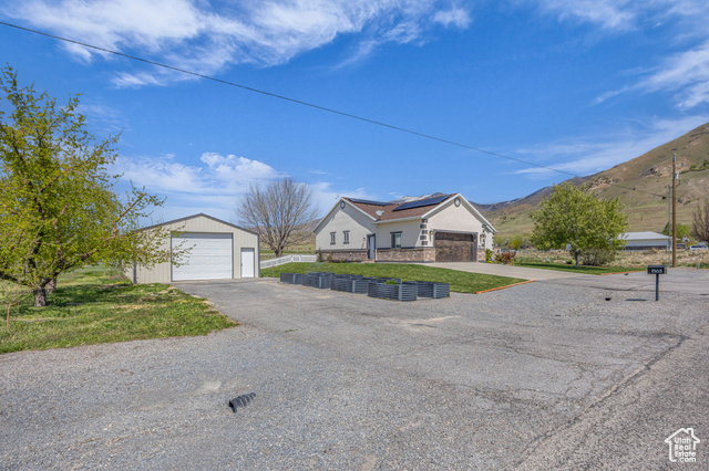Photo 5 for MLS #2079829 at 1563 Bryan Rd
