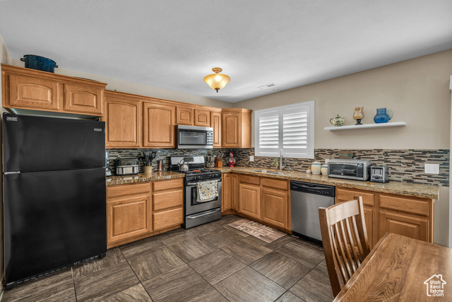 Photo 3 for MLS #2079876 at 316 S 2450 East #34