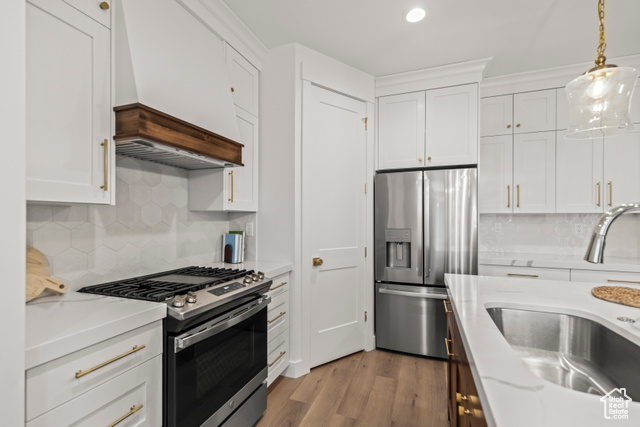 Photo 17 for MLS #2079992 at 949 W Torrey Pines Dr