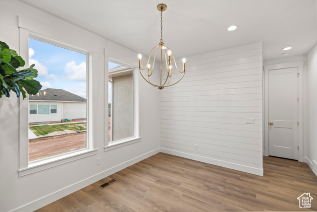 Photo 14 for MLS #2079992 at 949 W Torrey Pines Dr