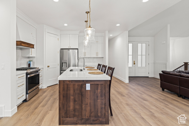 Photo 16 for MLS #2079992 at 949 W Torrey Pines Dr