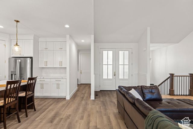 Photo 8 for MLS #2079992 at 949 W Torrey Pines Dr