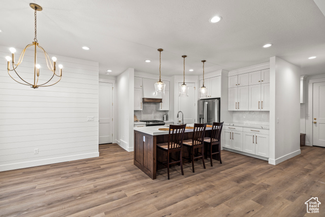 Photo 12 for MLS #2079992 at 949 W Torrey Pines Dr