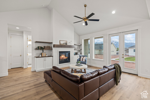 Photo 9 for MLS #2079992 at 949 W Torrey Pines Dr