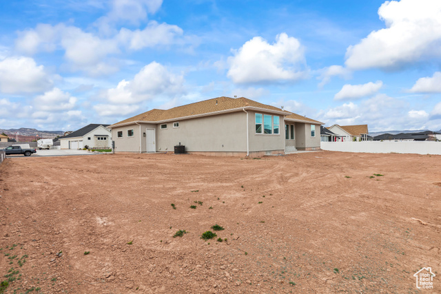 Photo 5 for MLS #2079992 at 949 W Torrey Pines Dr