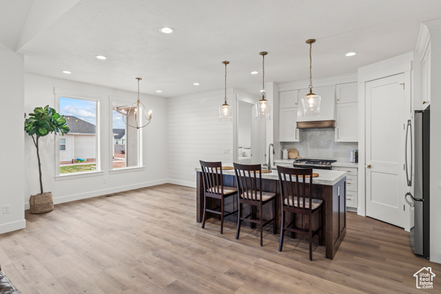 Photo 11 for MLS #2079992 at 949 W Torrey Pines Dr