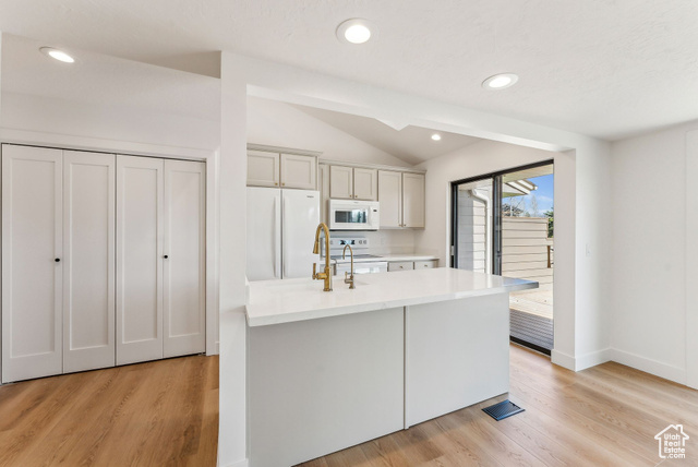 Photo 6 for MLS #2080073 at 4824 N Meadow Loop Rd #7