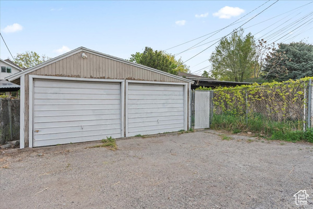 Photo 28 for MLS #2080174 at 946 E Princeton Ave