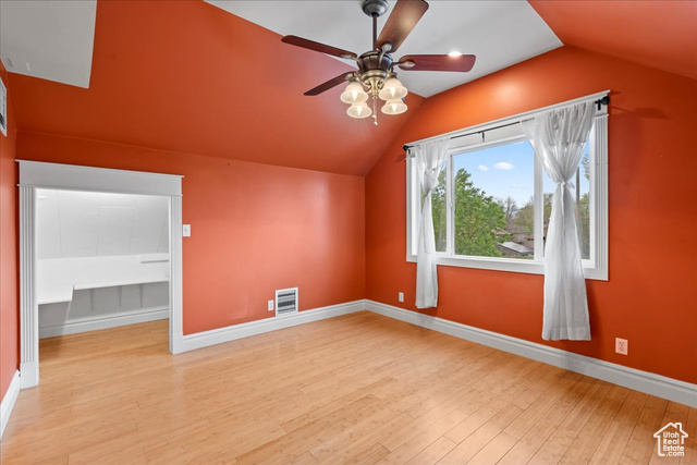 Photo 17 for MLS #2080174 at 946 E Princeton Ave