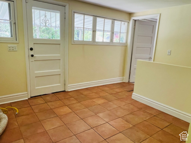 Photo 25 for MLS #2080174 at 946 E Princeton Ave