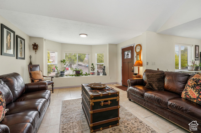 Photo 4 for MLS #2080220 at 4680 S Namba Way