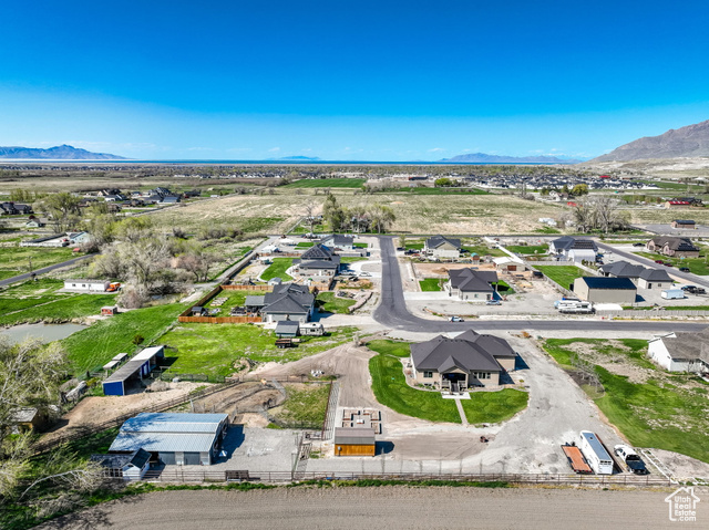 Photo 44 for MLS #2080297 at 302 Old Farm Rd