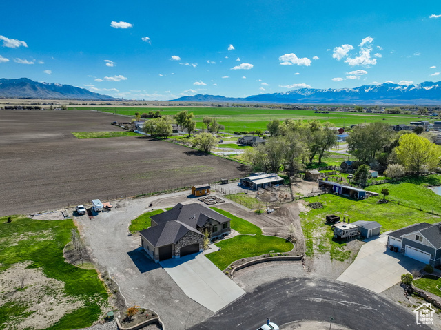 Photo 7 for MLS #2080297 at 302 Old Farm Rd