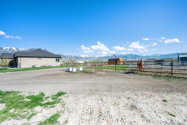 Photo 5 for MLS #2080297 at 302 Old Farm Rd