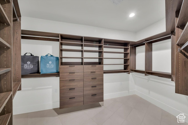 Photo 21 for MLS #2080300 at 533 S Kwavasa Dr