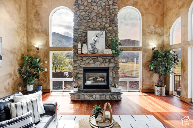 Photo 16 for MLS #2080304 at 1910 E Canyon Ridge Drive