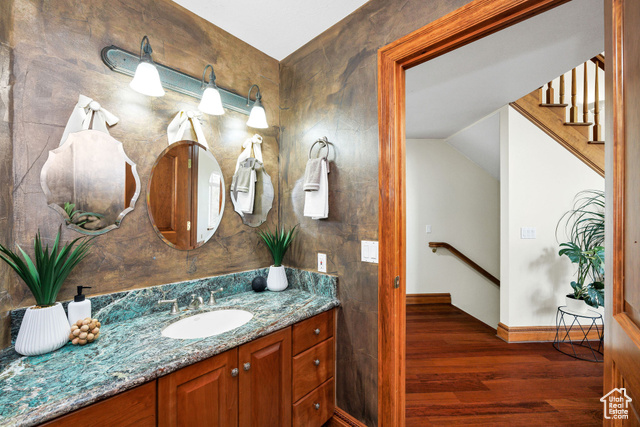 Photo 28 for MLS #2080304 at 1910 E Canyon Ridge Drive