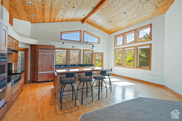 Photo 7 for MLS #2080327 at 152 N Silver Oak Rd