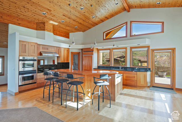 Photo 4 for MLS #2080327 at 152 N Silver Oak Rd