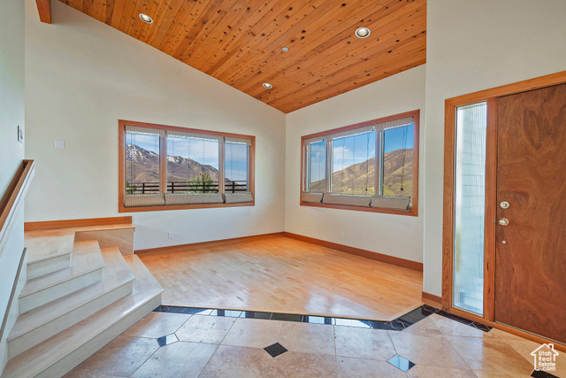 Photo 16 for MLS #2080327 at 152 N Silver Oak Rd