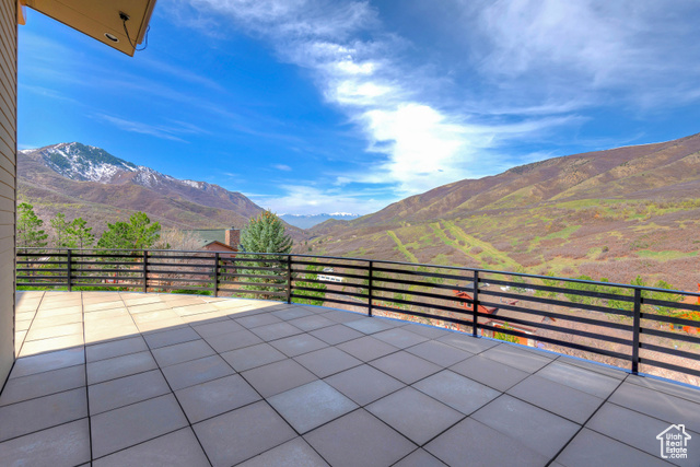 Photo 17 for MLS #2080327 at 152 N Silver Oak Rd