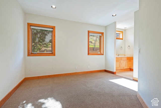 Photo 28 for MLS #2080327 at 152 N Silver Oak Rd