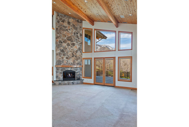 Photo 13 for MLS #2080327 at 152 N Silver Oak Rd