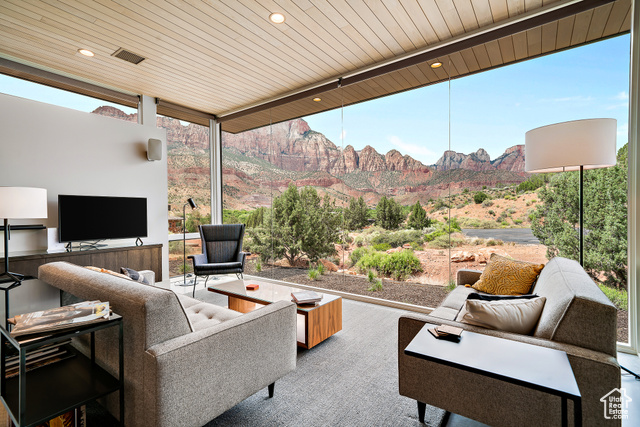 Photo 20 for MLS #2080510 at 112 Canyon Cv