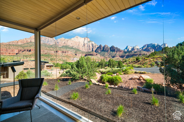 Photo 21 for MLS #2080510 at 112 Canyon Cv