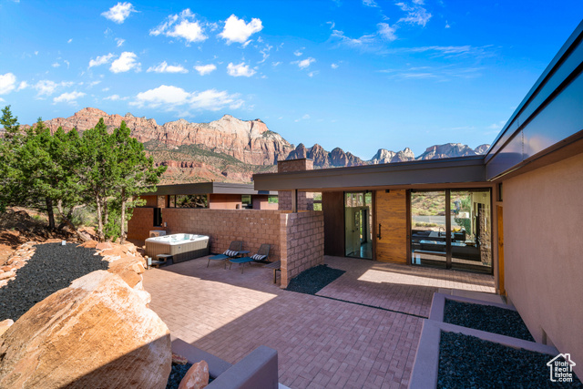 Photo 10 for MLS #2080510 at 112 Canyon Cv