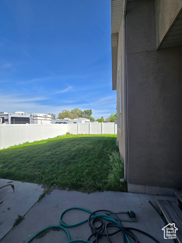 Photo 11 for MLS #2080576 at 5564 S Yellow Fin Way
