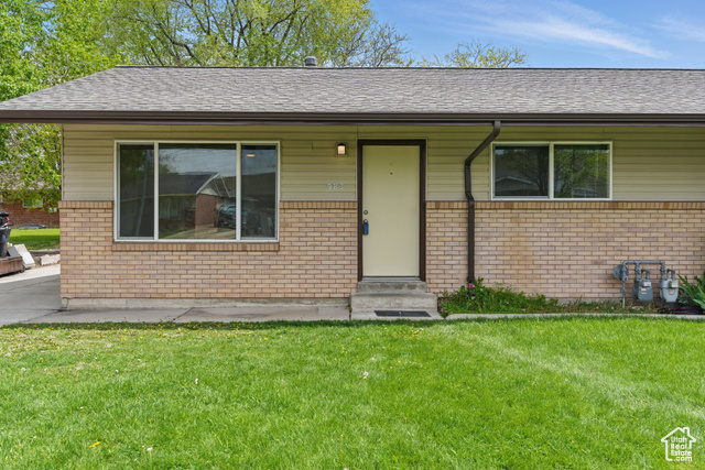 Photo 3 for MLS #2080613 at 985 S 600 West