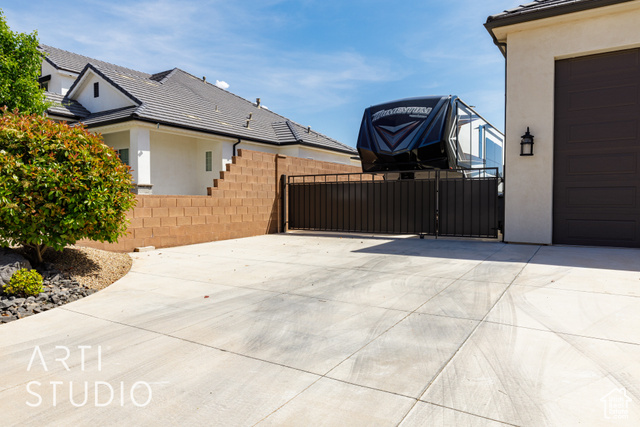 Photo 4 for MLS #2080749 at 309 W Blue Quartz Dr