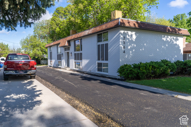 2564 S 800 EAST, Salt Lake City UT 84106