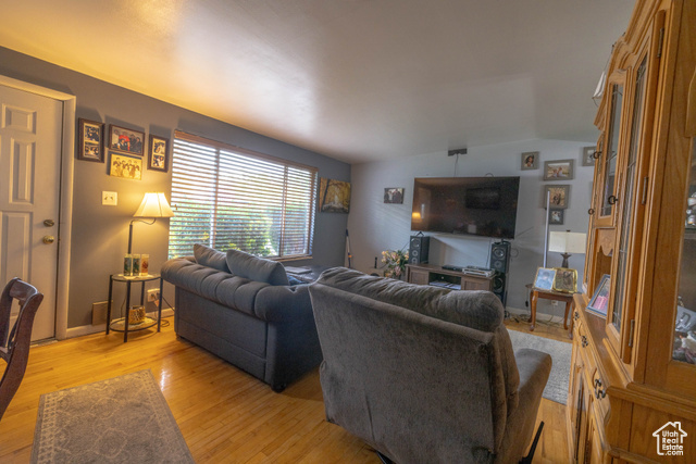 Photo 11 for MLS #2080930 at 5393 S 700 East