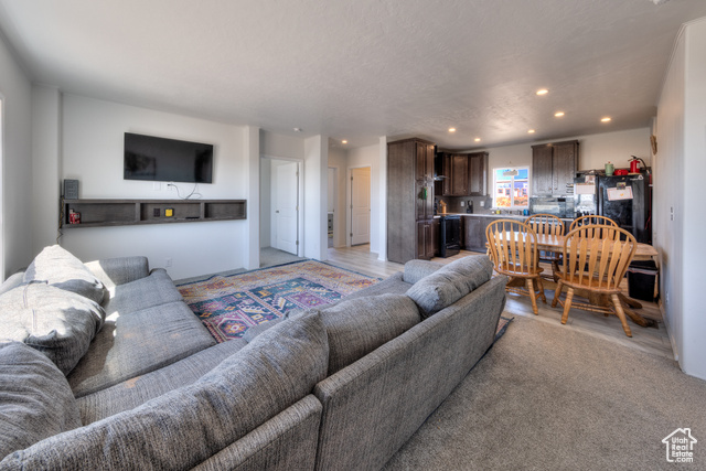 Photo 11 for MLS #2080932 at 17 S Green Haven Rd #2