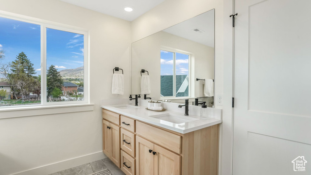 Photo 23 for MLS #2080957 at 2298 E Parkside Cir