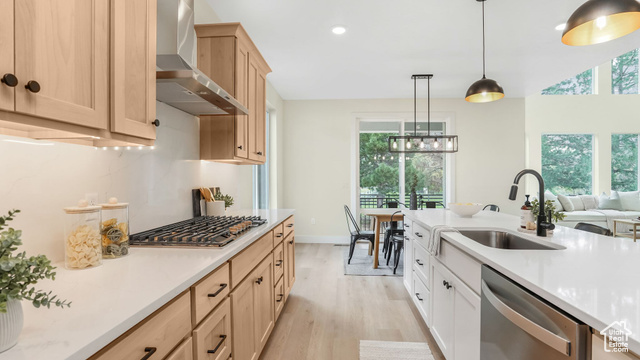 Photo 9 for MLS #2080957 at 2298 E Parkside Cir