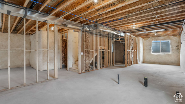 Photo 30 for MLS #2080957 at 2298 E Parkside Cir
