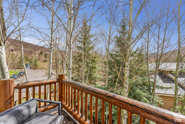 Photo 36 for MLS #2080965 at 2685 Daystar Cir