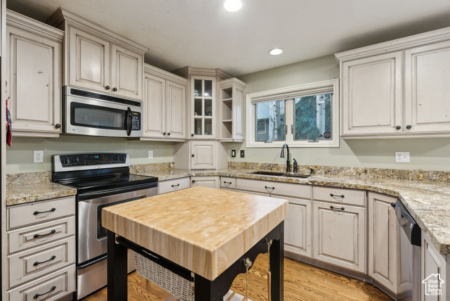 Photo 18 for MLS #2081060 at 5134 Heather Ln