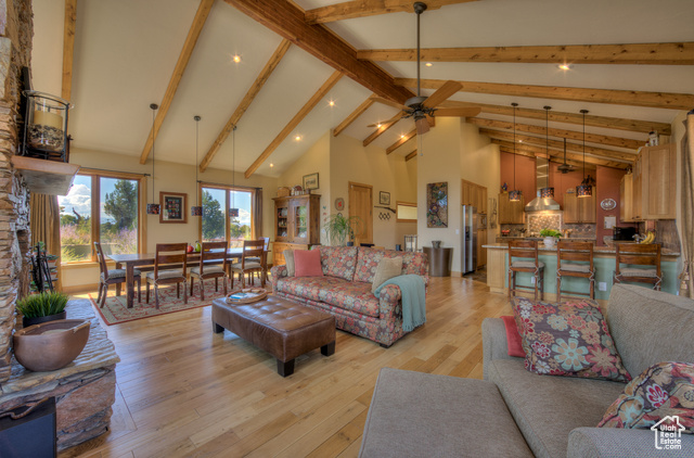 Photo 10 for MLS #2081095 at 48 W Jennah Cir