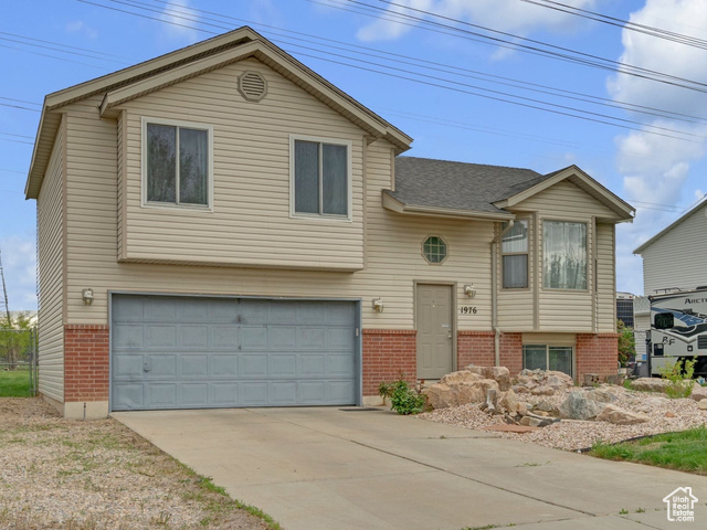 1976 N 1720 W, Clinton UT 84015