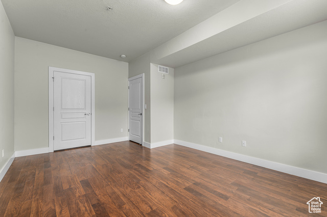 Photo 15 for MLS #2081288 at 170 E Belmont Ave #B3